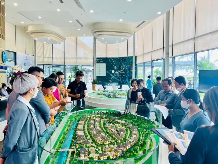 THỊ TRƯỜNG ĐỊA ỐC 2023 DẦN BƯỚC VÀO MÙA SÔI ĐỘNG